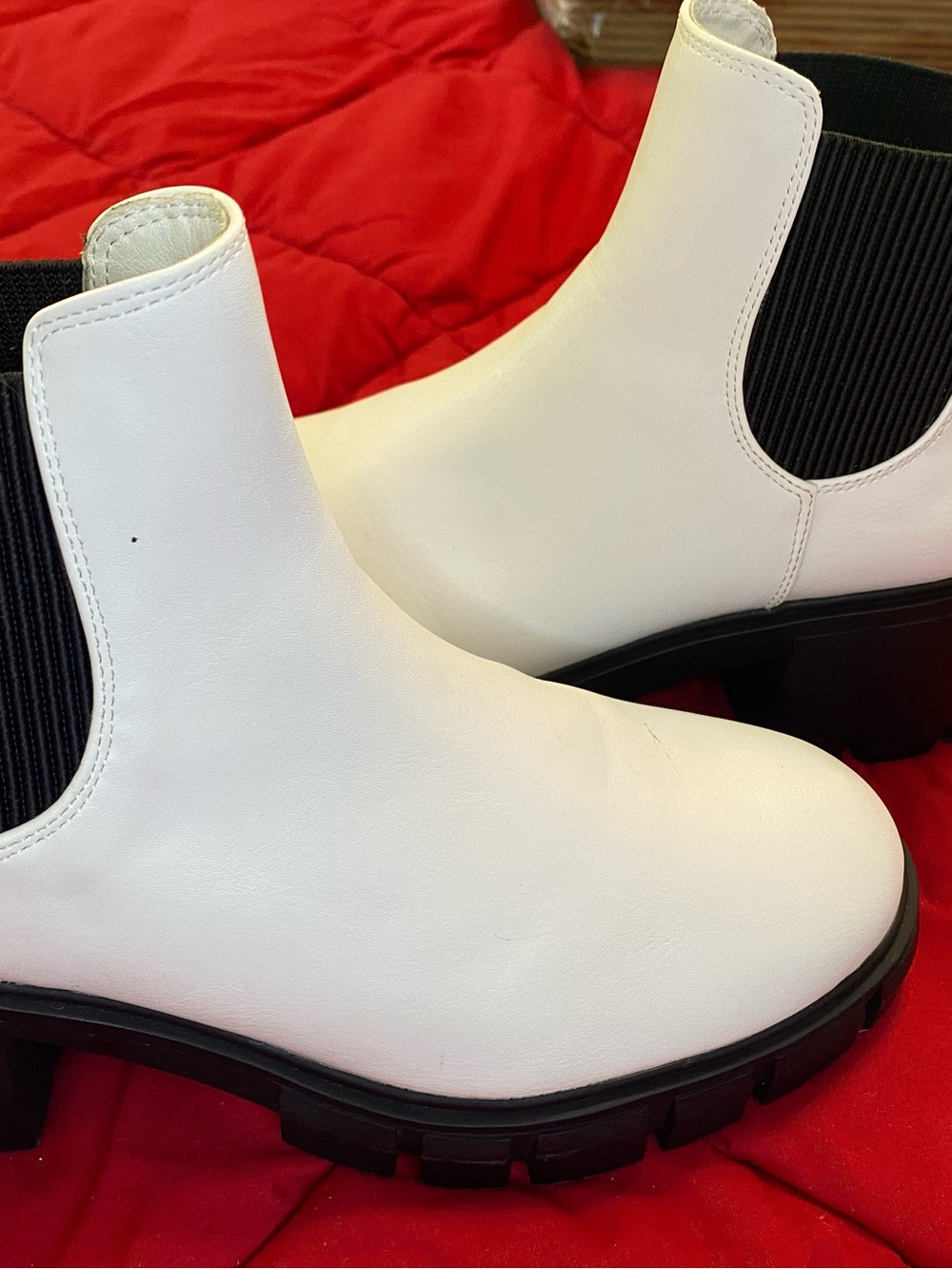 White Chelsea Ankle Boots with Black Elastic Panels size 8 chunky combat